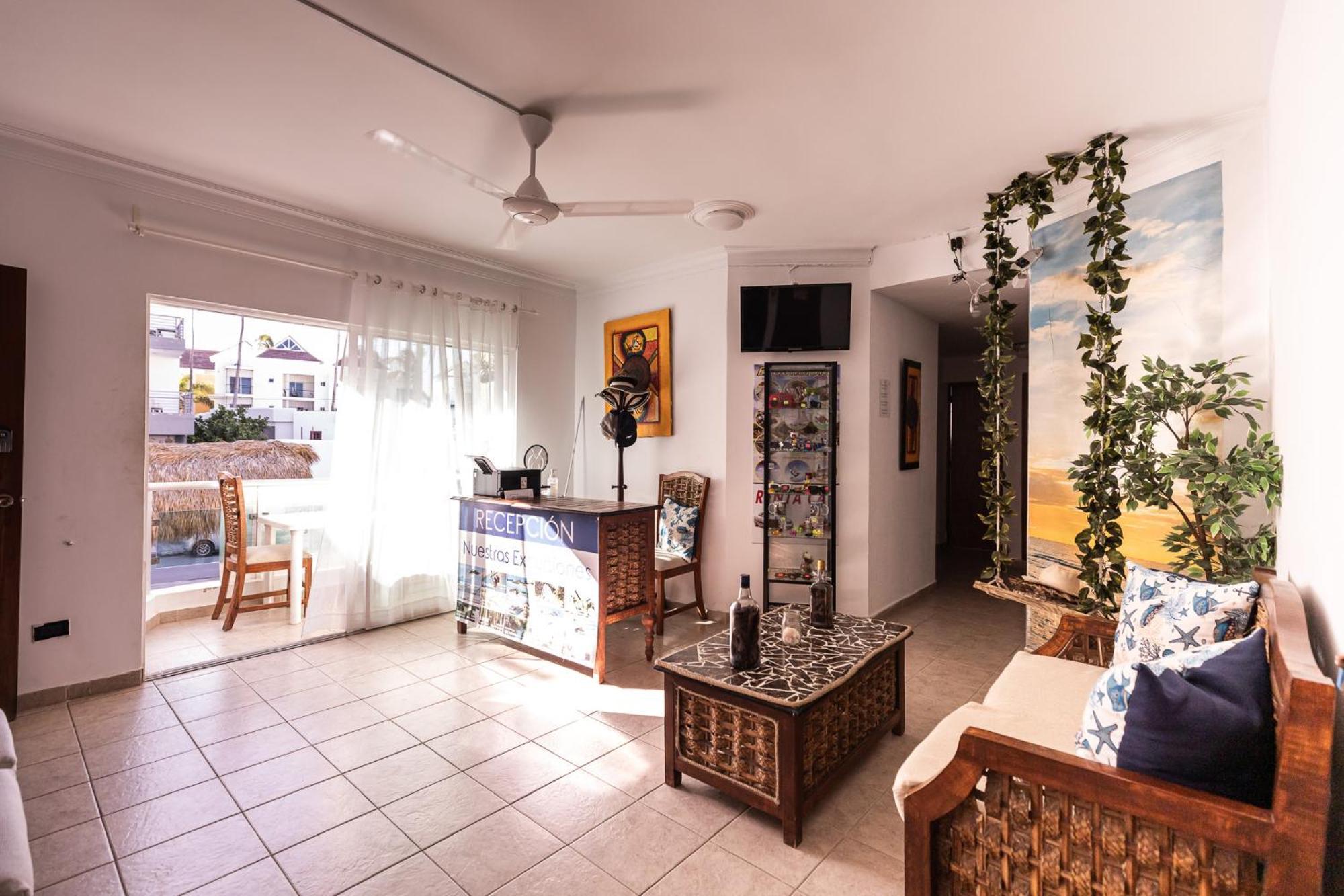 Hostal Las Rosas De Punta Cana Exterior photo
