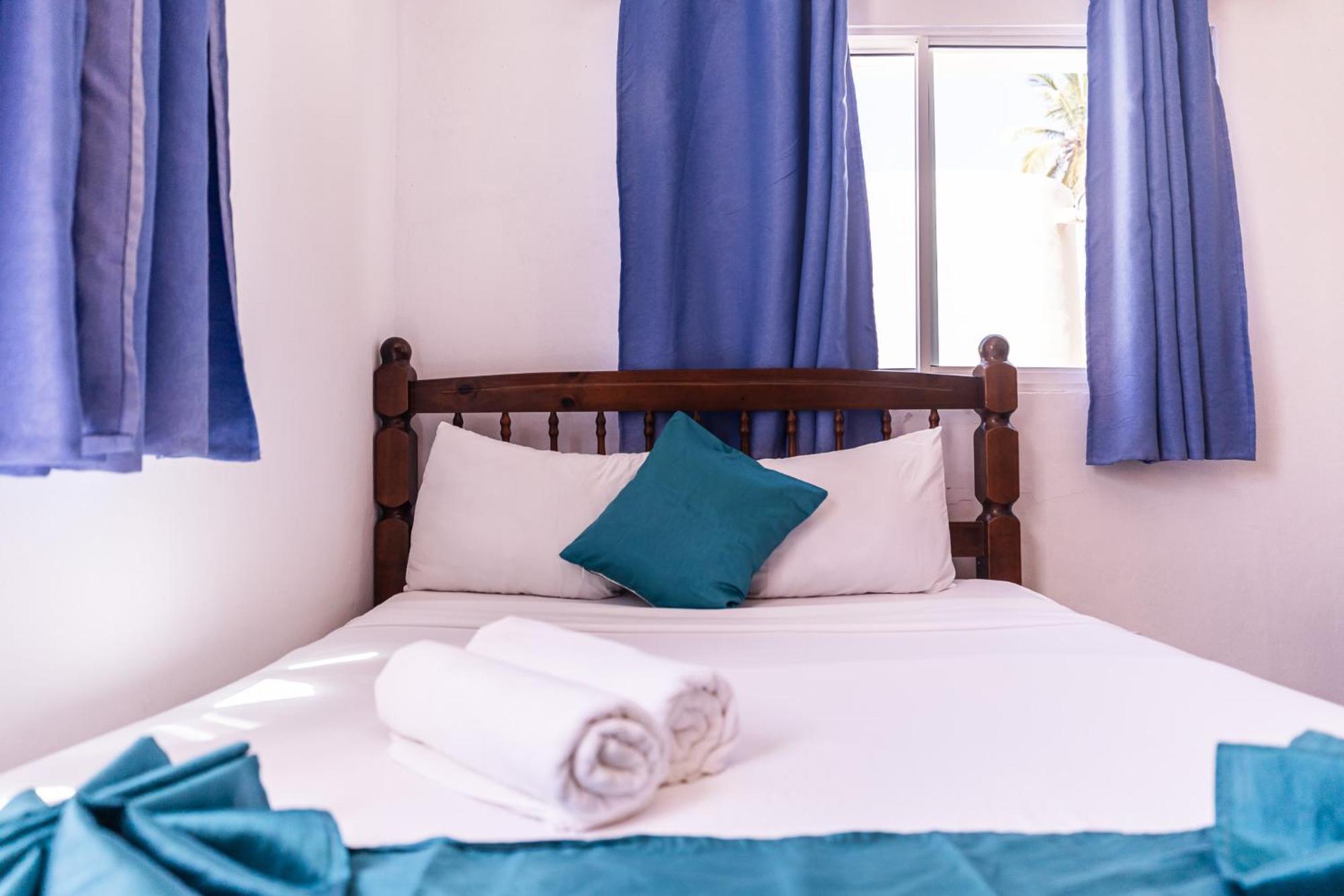Hostal Las Rosas De Punta Cana Exterior photo